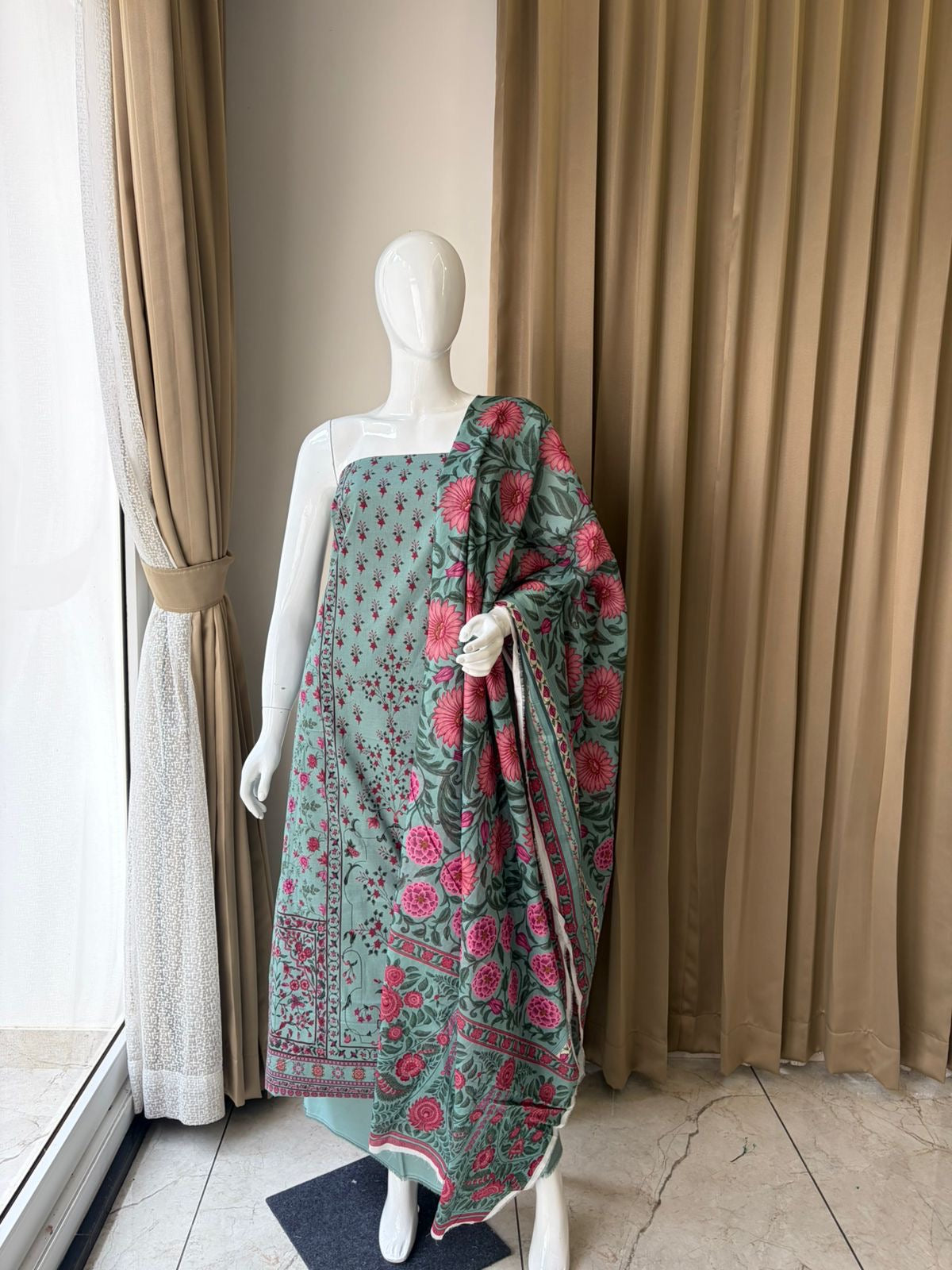 Unstitched - Printed Lawn