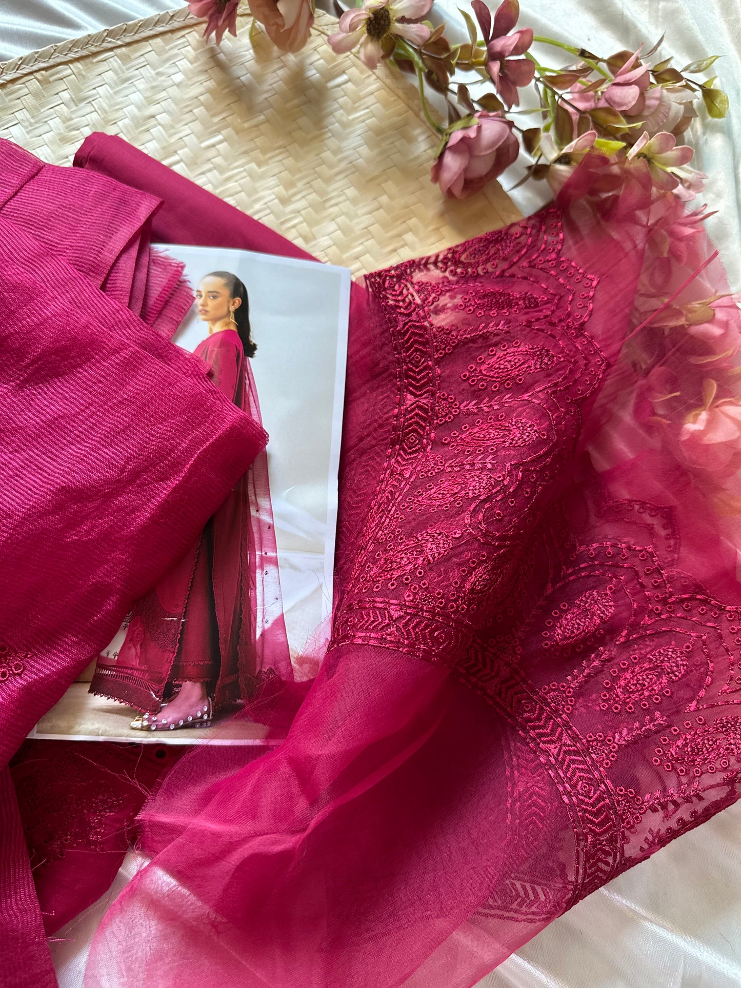 EMBROIDERED LAWN SUIT