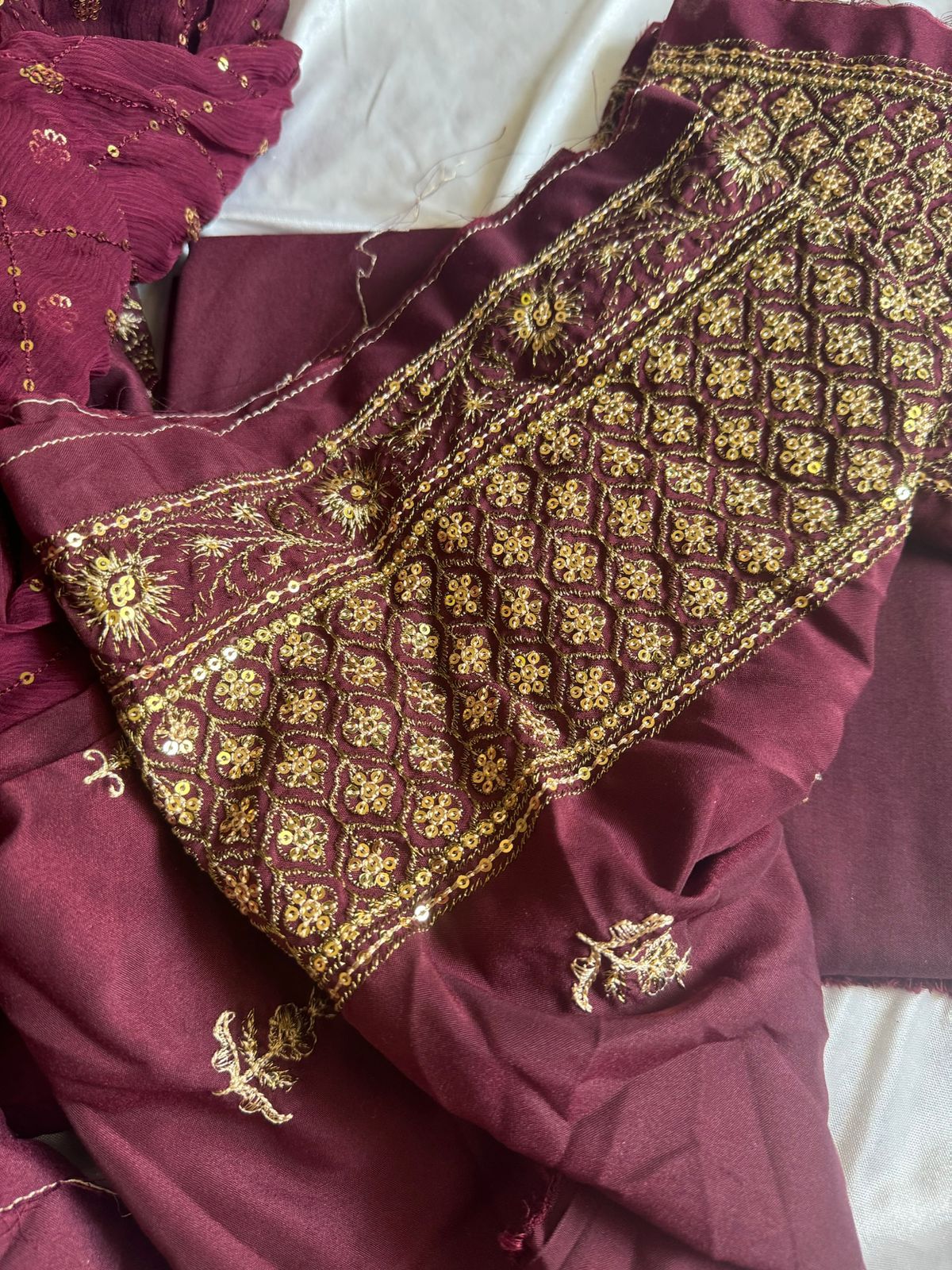 3PC-EMBROIDERED TWISTED SILK SUIT