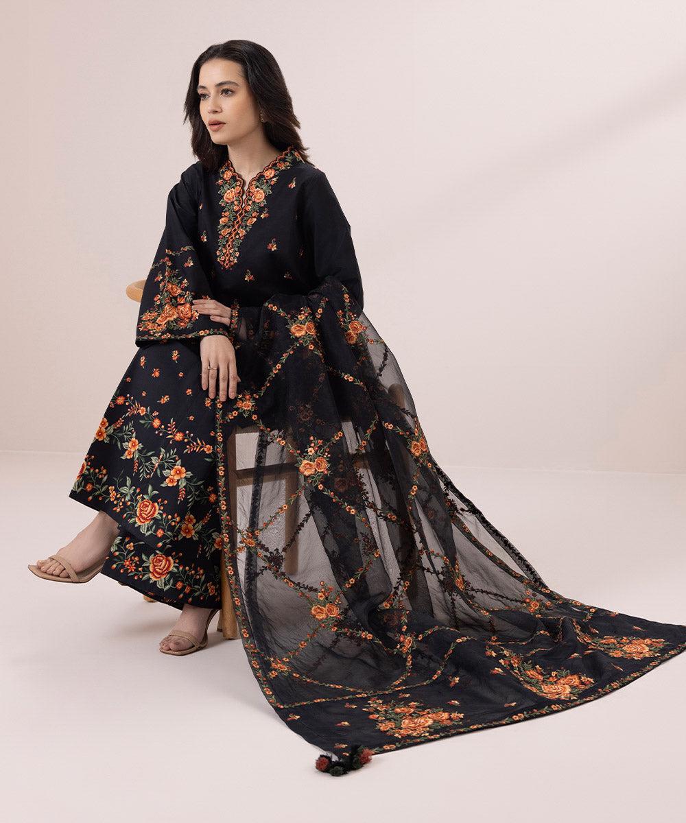 3PC-EMBROIDERED LAWN SUIT