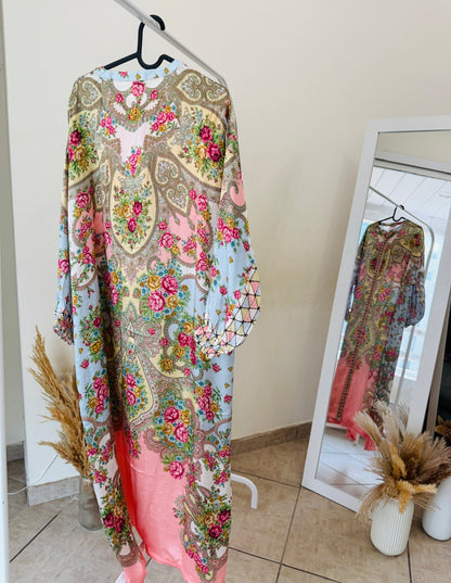 READY TO WEAR