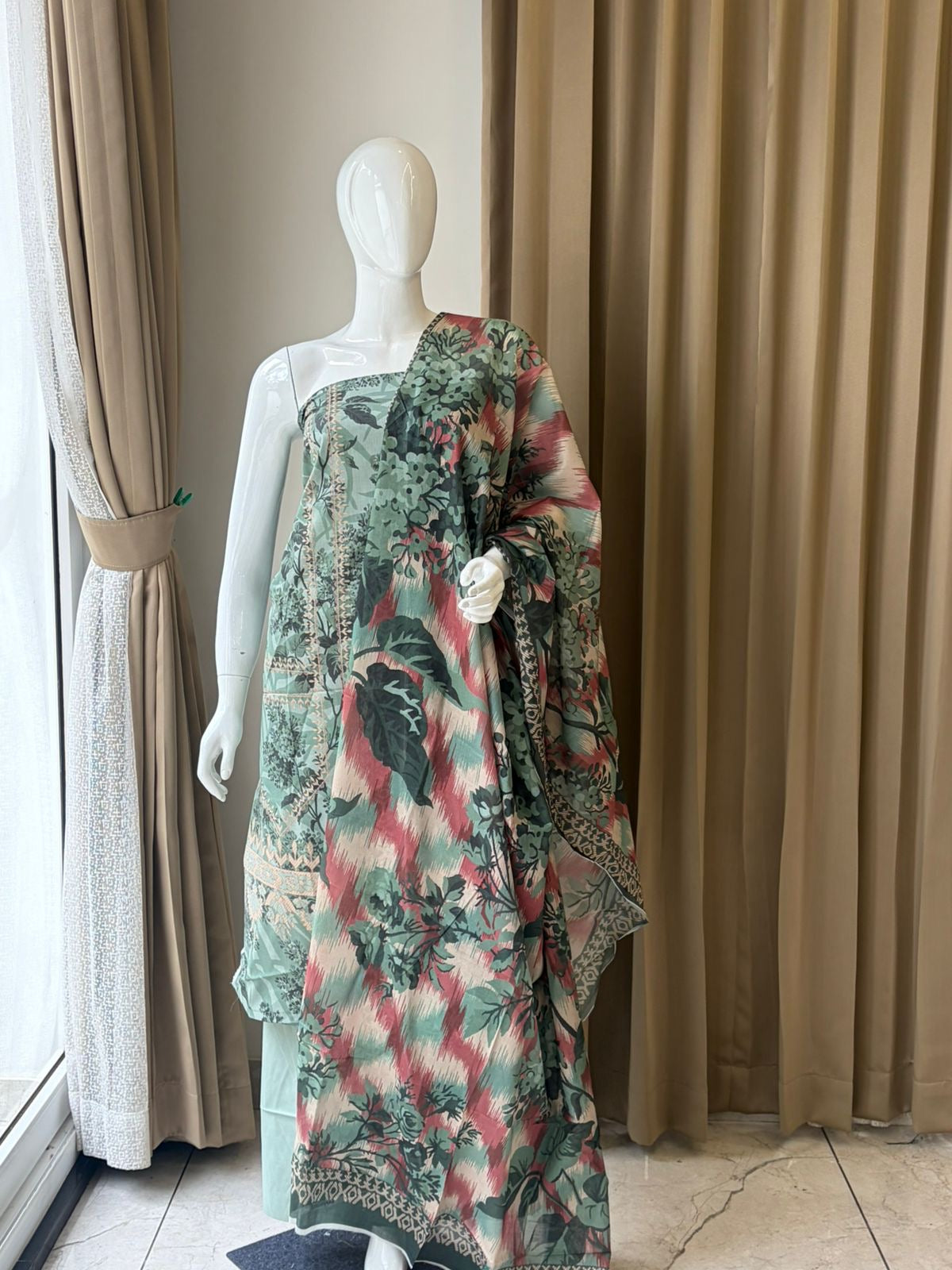 Unstitched - Printed Lawn