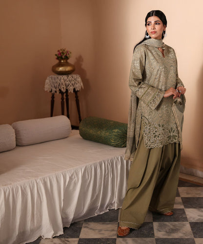 Unstitched-Zari Lawn