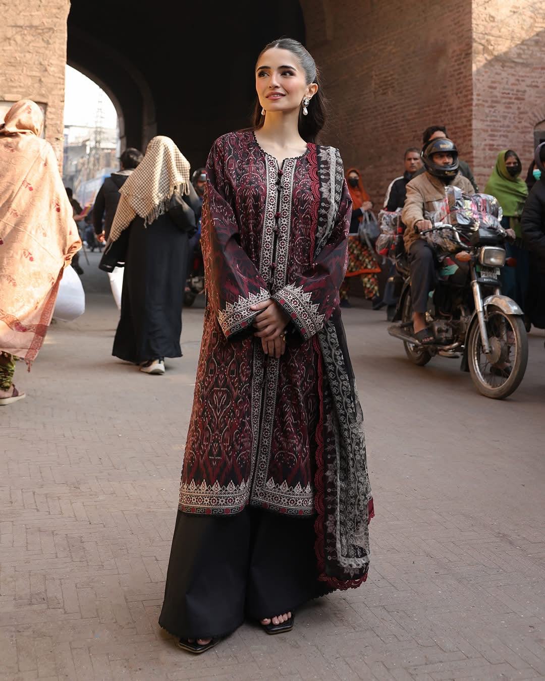 3 PC UNSTITCHED LAWN SUIT COLLECTION