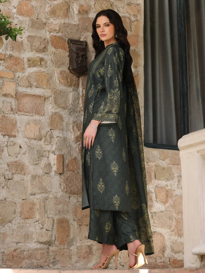 READY TO WEAR