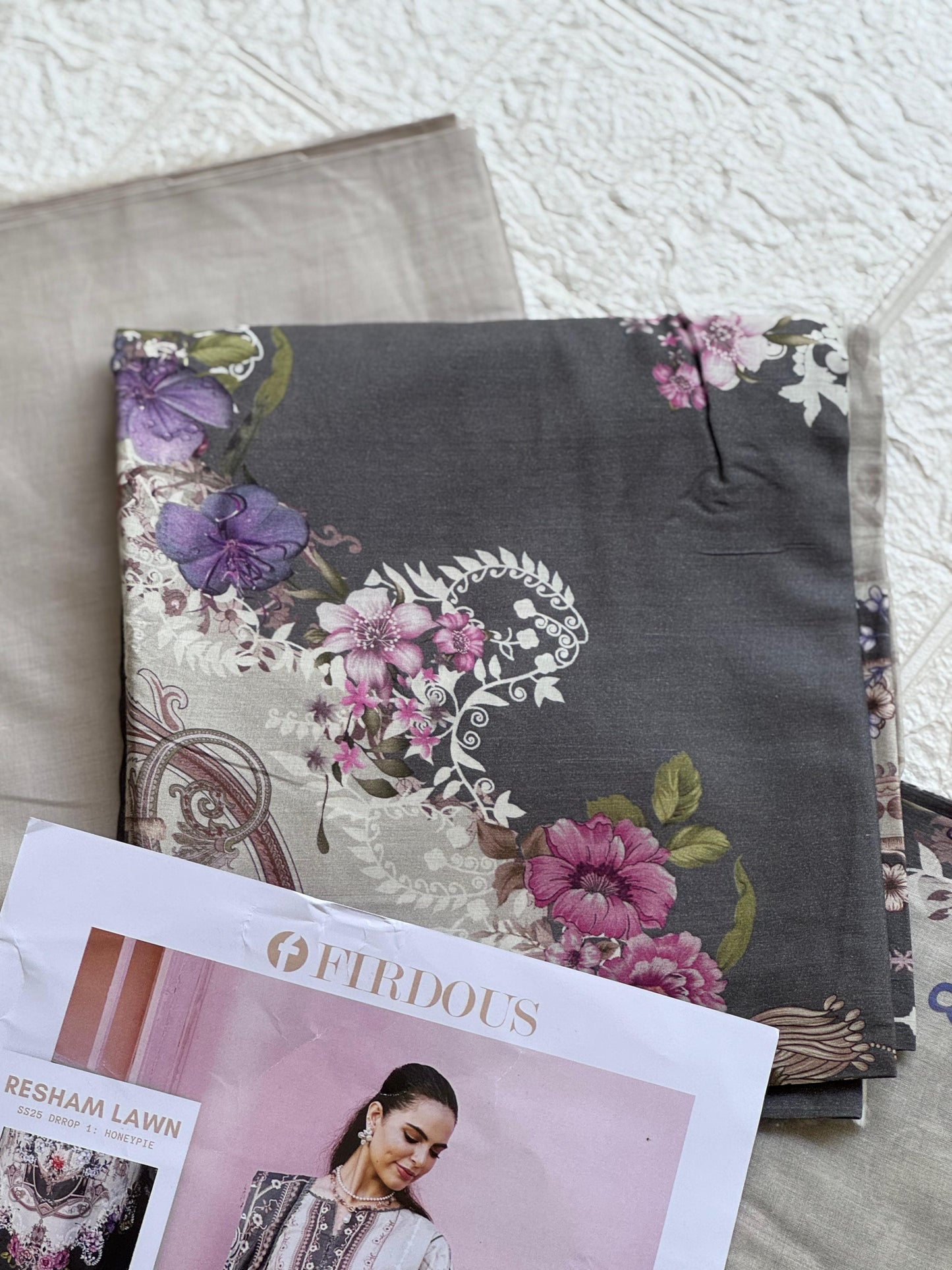 3 PC UNSTITCHED LAWN