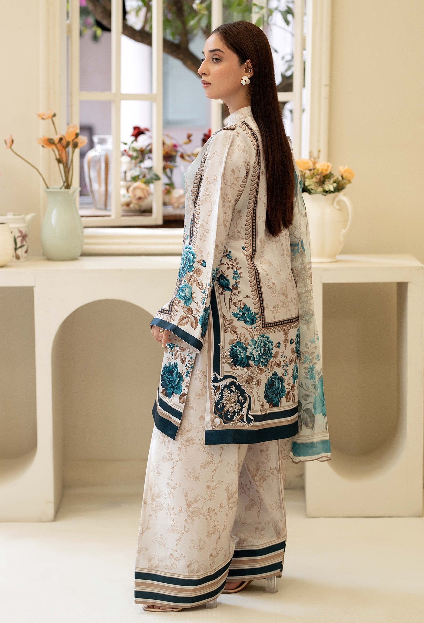 SILK SUIT
