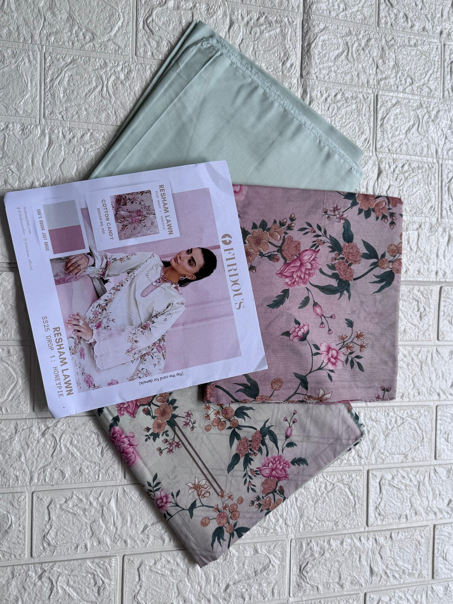 3 PC UNSTITCHED LAWN SUIT COLLECTION