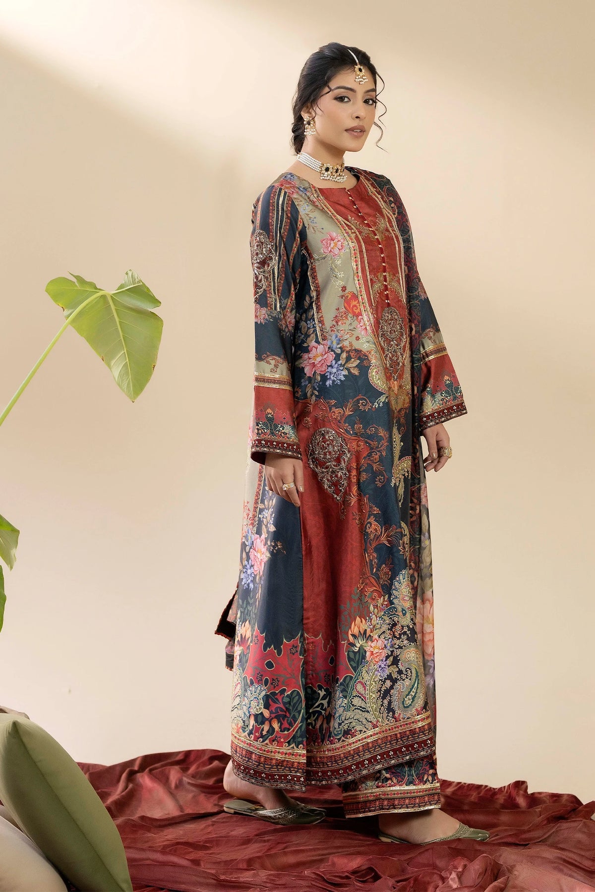 SILK SUIT